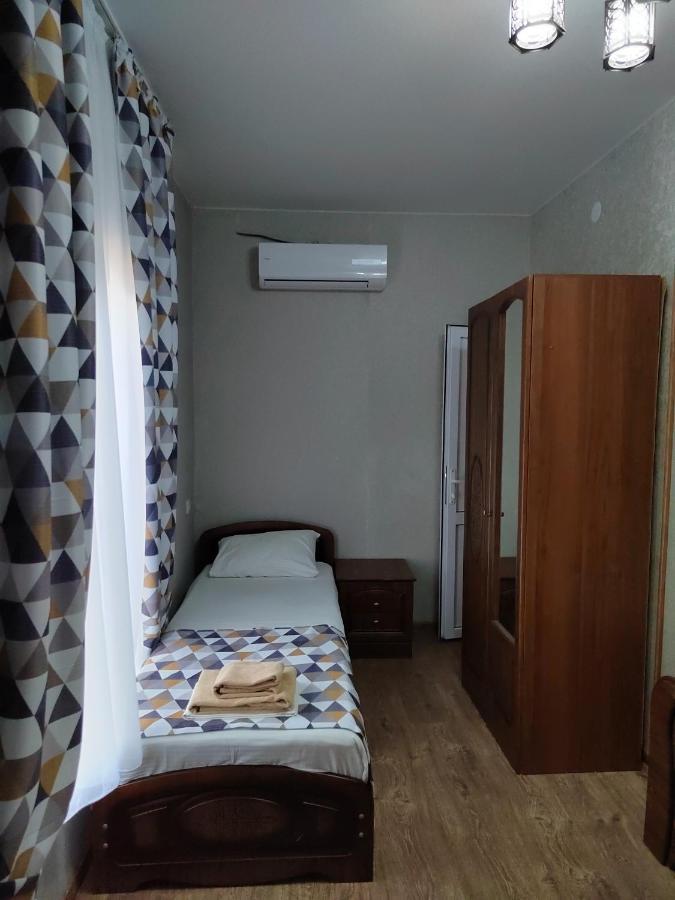 Guest House Санэль Tsandrypsj Exteriör bild